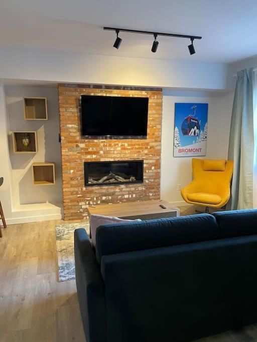 871 Shefford Suite 207 3Chambres Bromont Eksteriør bilde